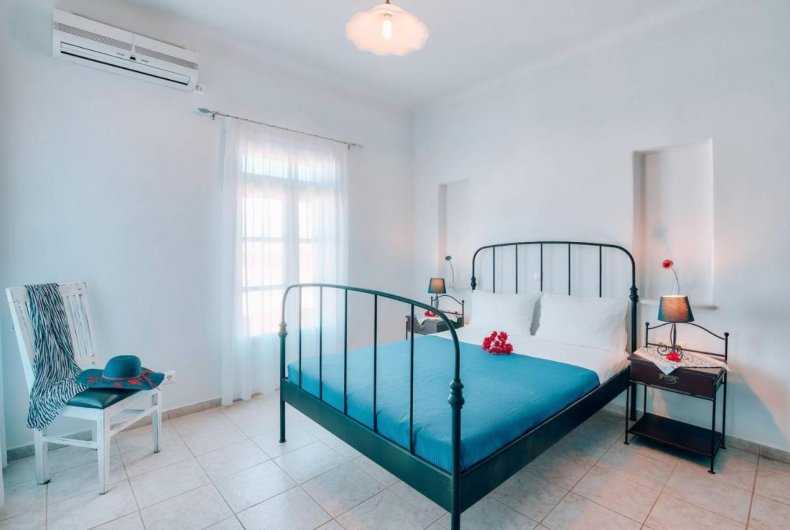 Antiparos Apartments Hotel for sale. ID Pa2-455
