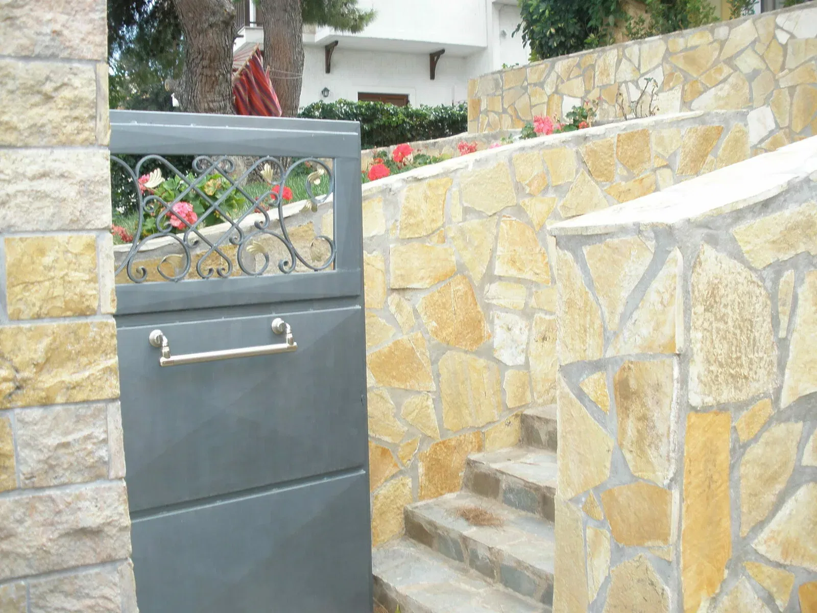 Seaview Maisonette for sale in Kalamos. ID A4-5660