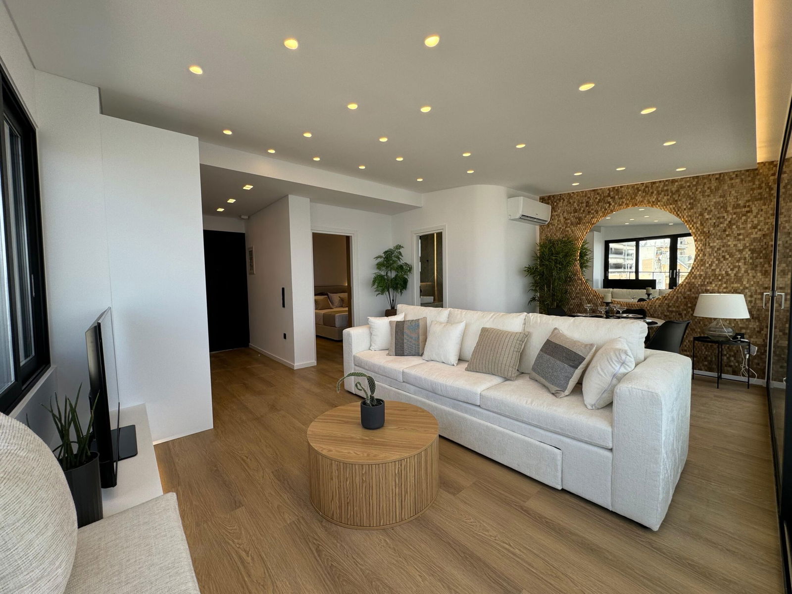 Seaview Apartment for sale in Piraeus. ID A4-7658