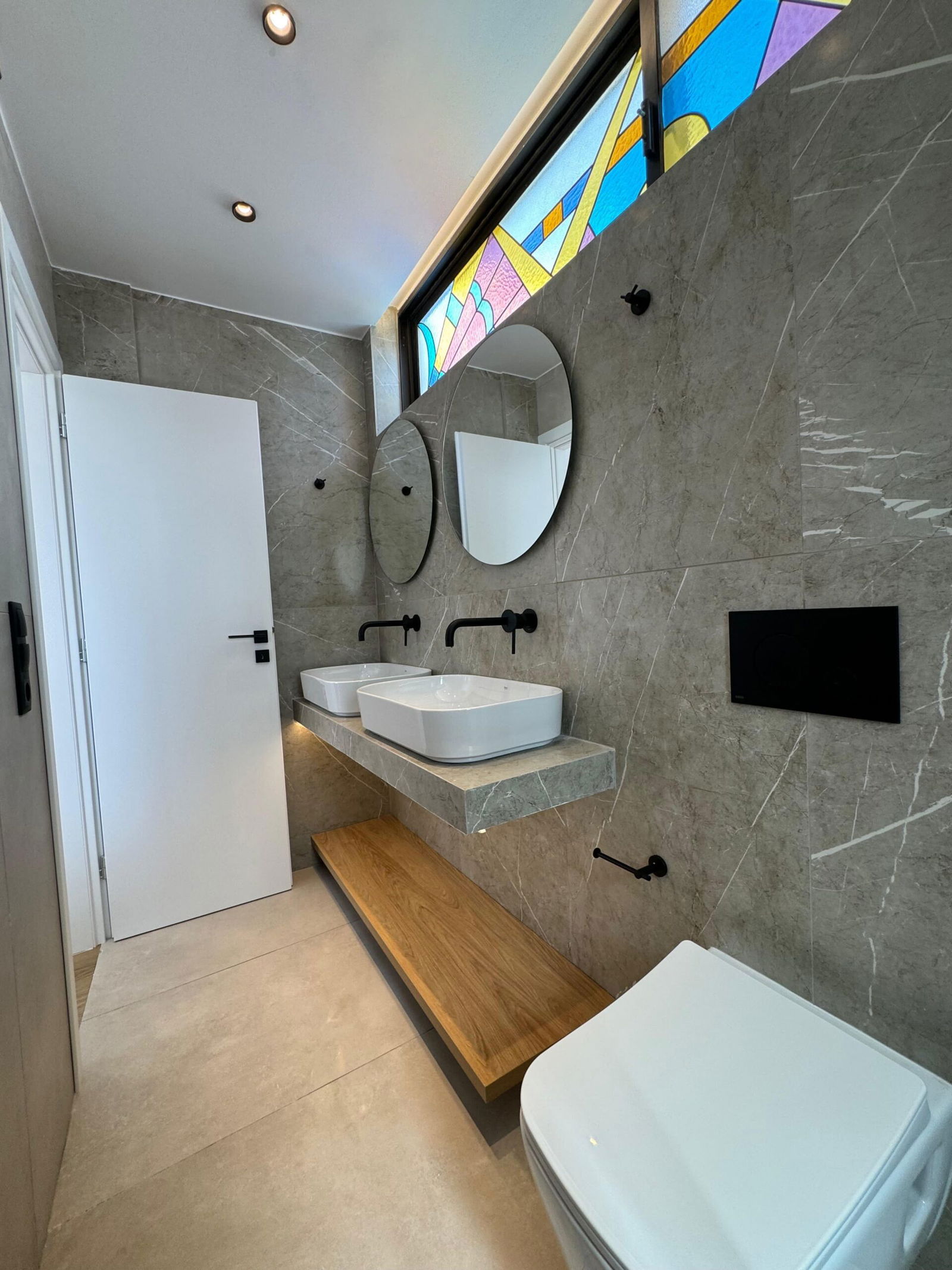 Seaview Apartment for sale in Piraeus. ID A4-7658