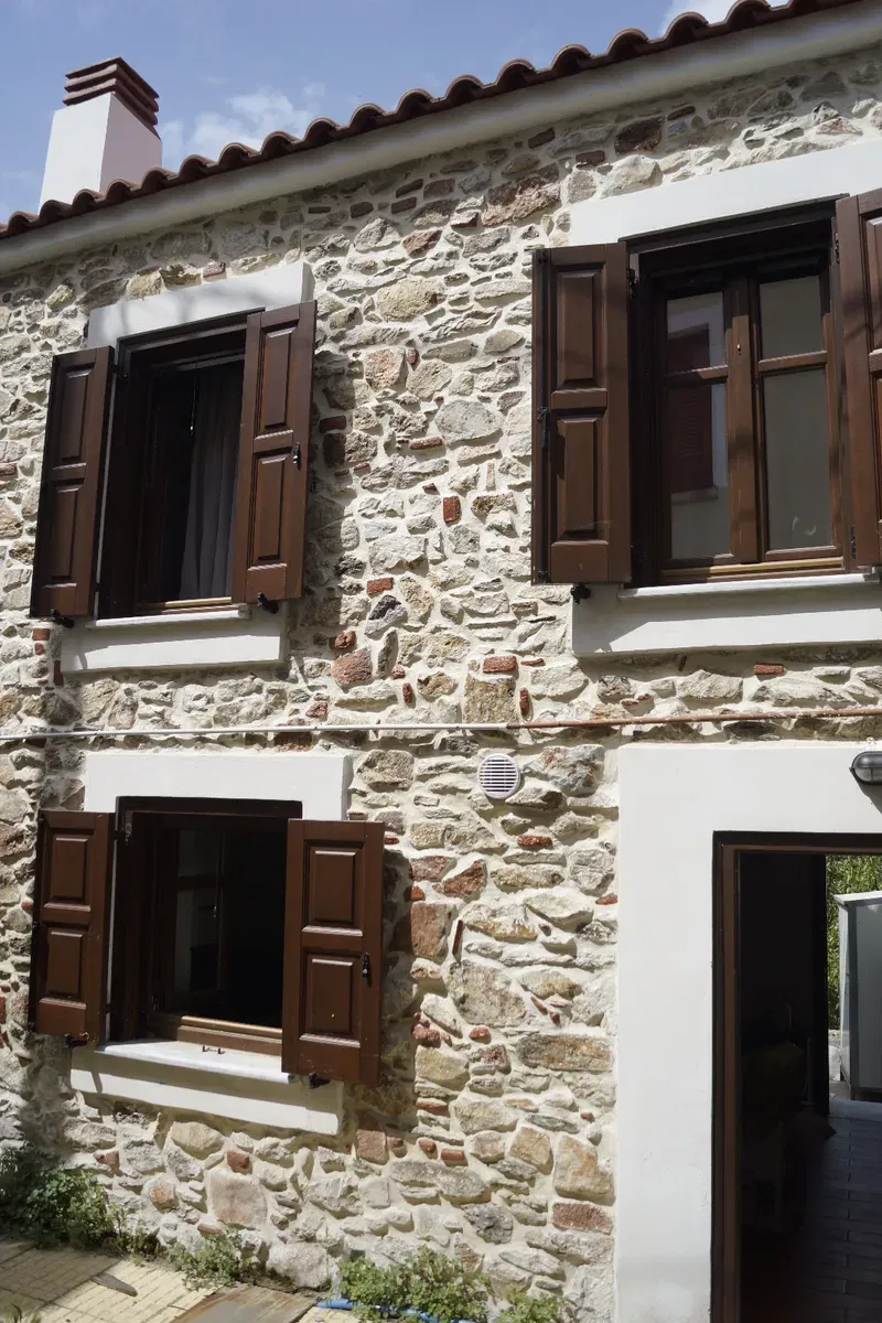 Stone-Build Maisonette for Sale in Lesvos. ID Le4-9297