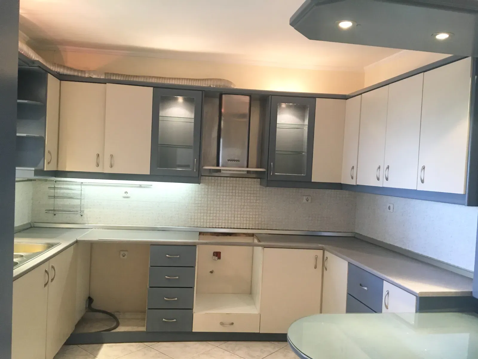 Seaview Apartment in Rhodes for sale. ID R4-9863