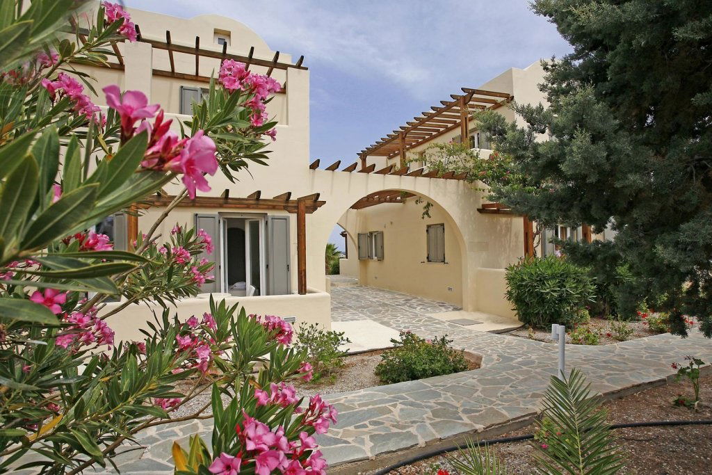 Seafront Resort and Spa Hotel for Sale in Santorini. ID S2-749